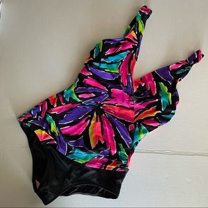 Women’s one piece swimsuit / bathing suit